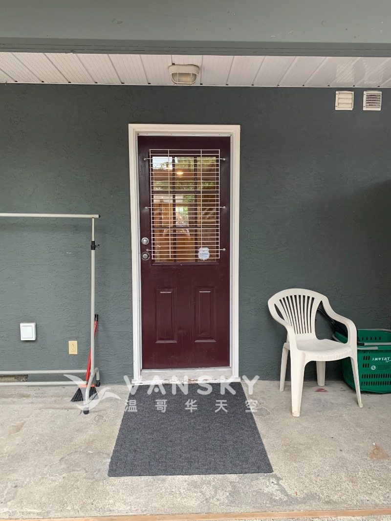 260626150820_Downstair entrance.jpg
